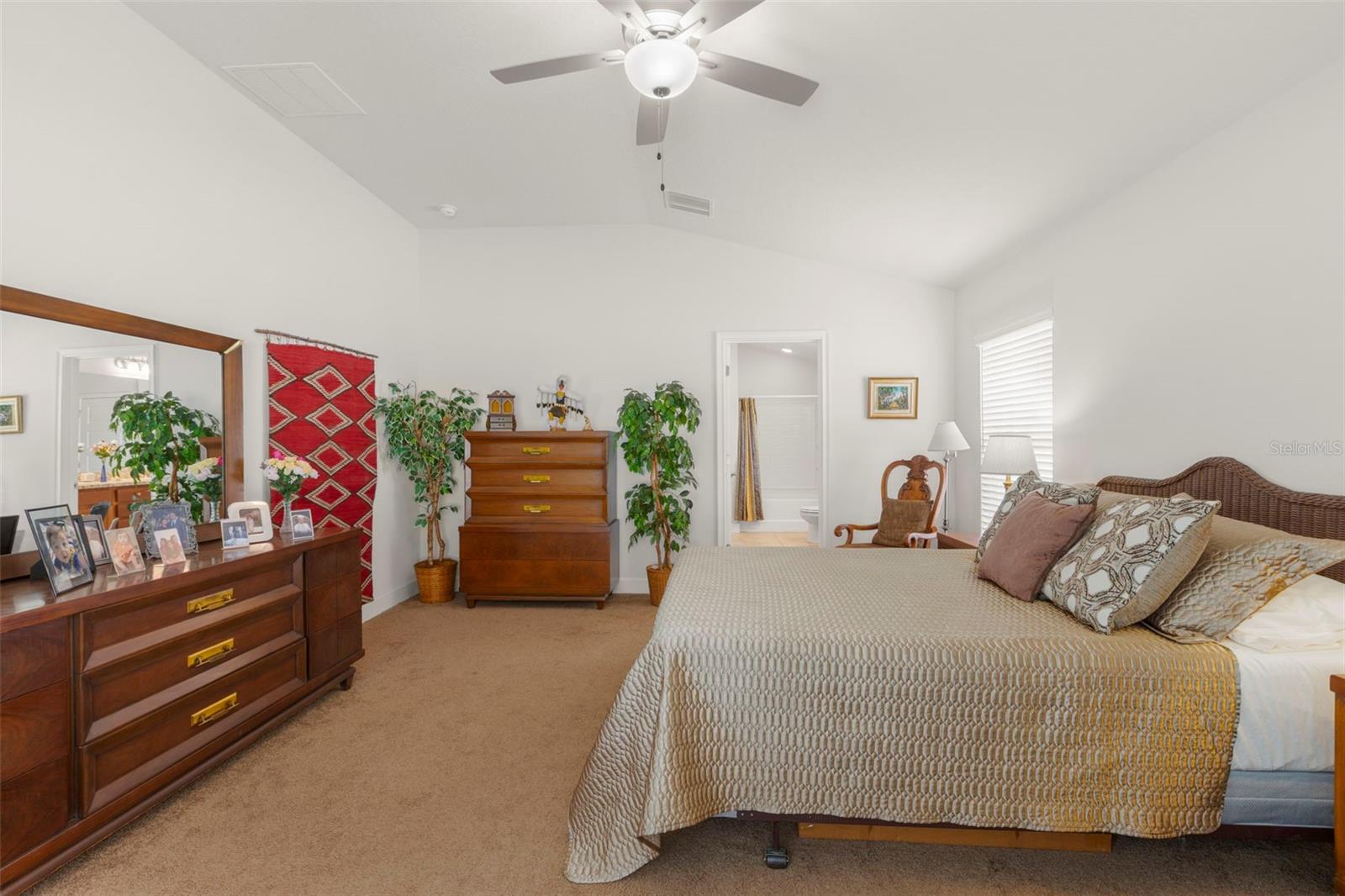 SUMMER CHASE - Residential