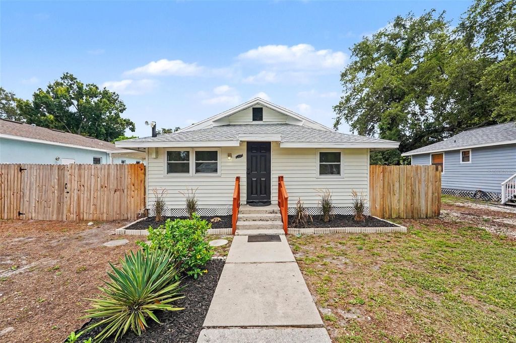Photo of 2850 59th Avenue N, St Petersburg, FL 33714 (MLS # TB8524809)