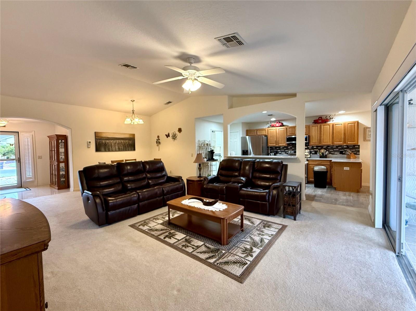 SUMMERGLEN - Residential