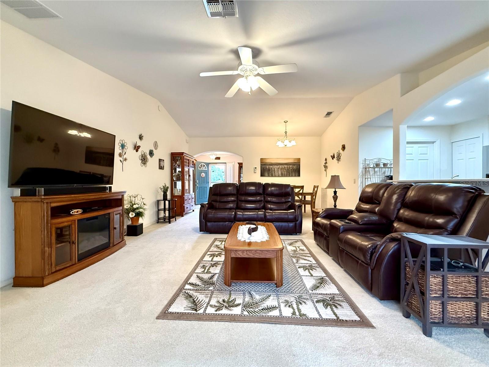 SUMMERGLEN - Residential