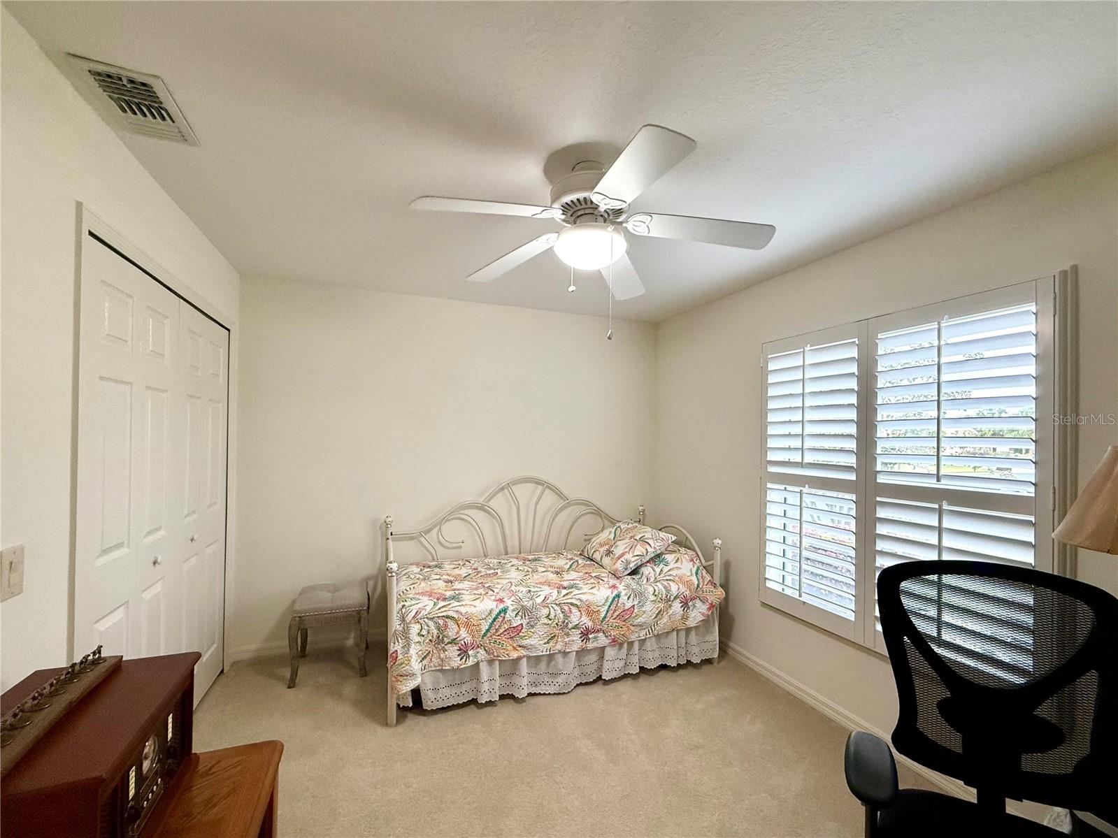 SUMMERGLEN - Residential