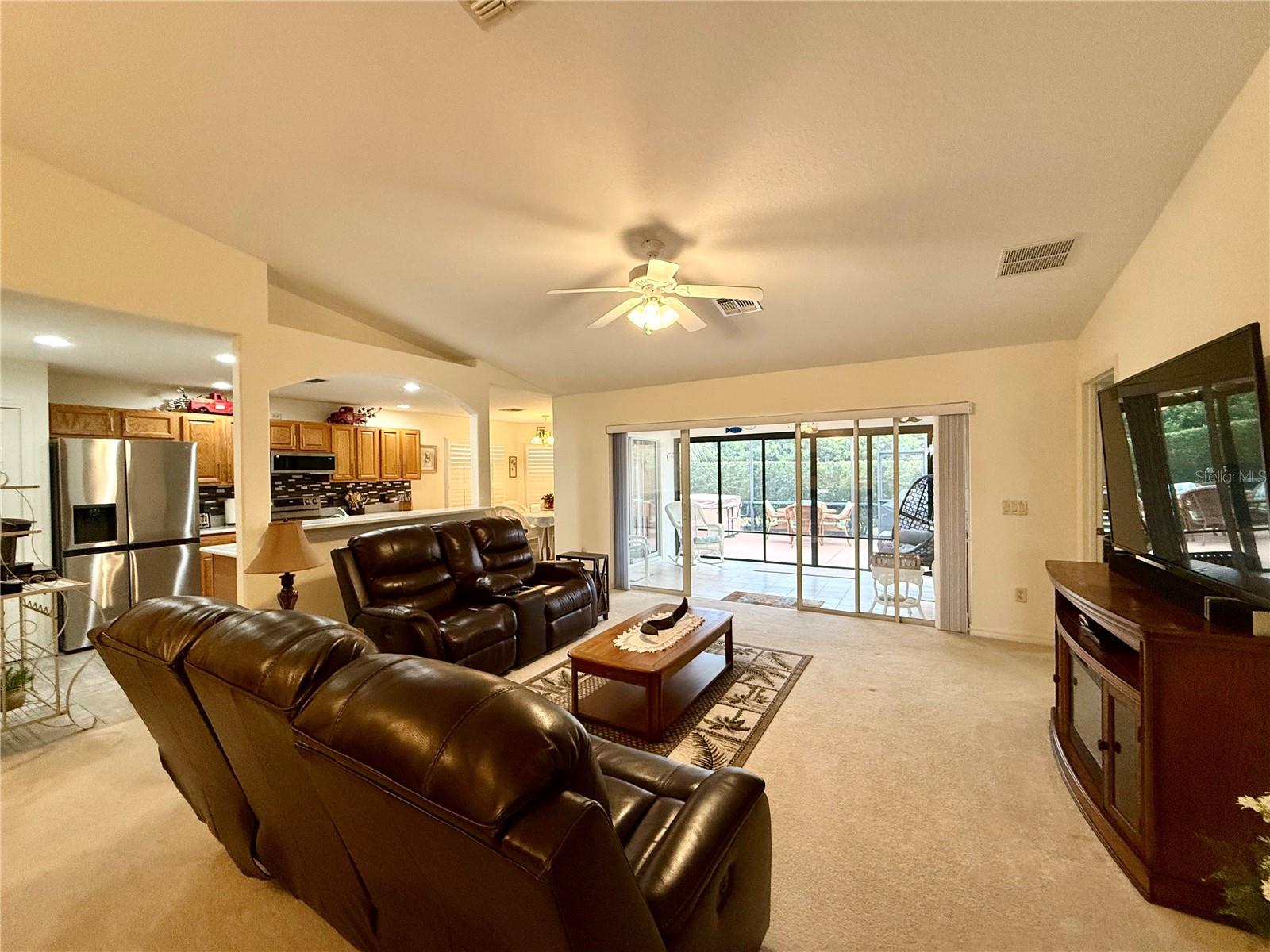 SUMMERGLEN - Residential