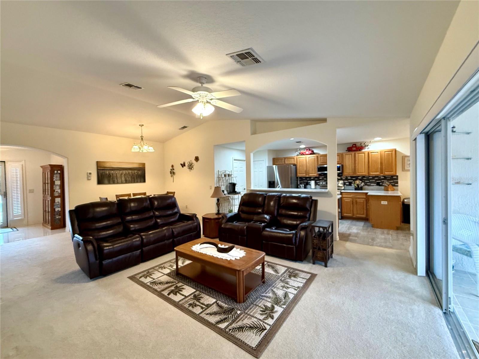 SUMMERGLEN - Residential