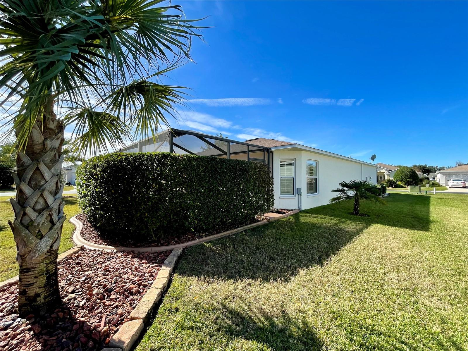 SUMMERGLEN - Residential
