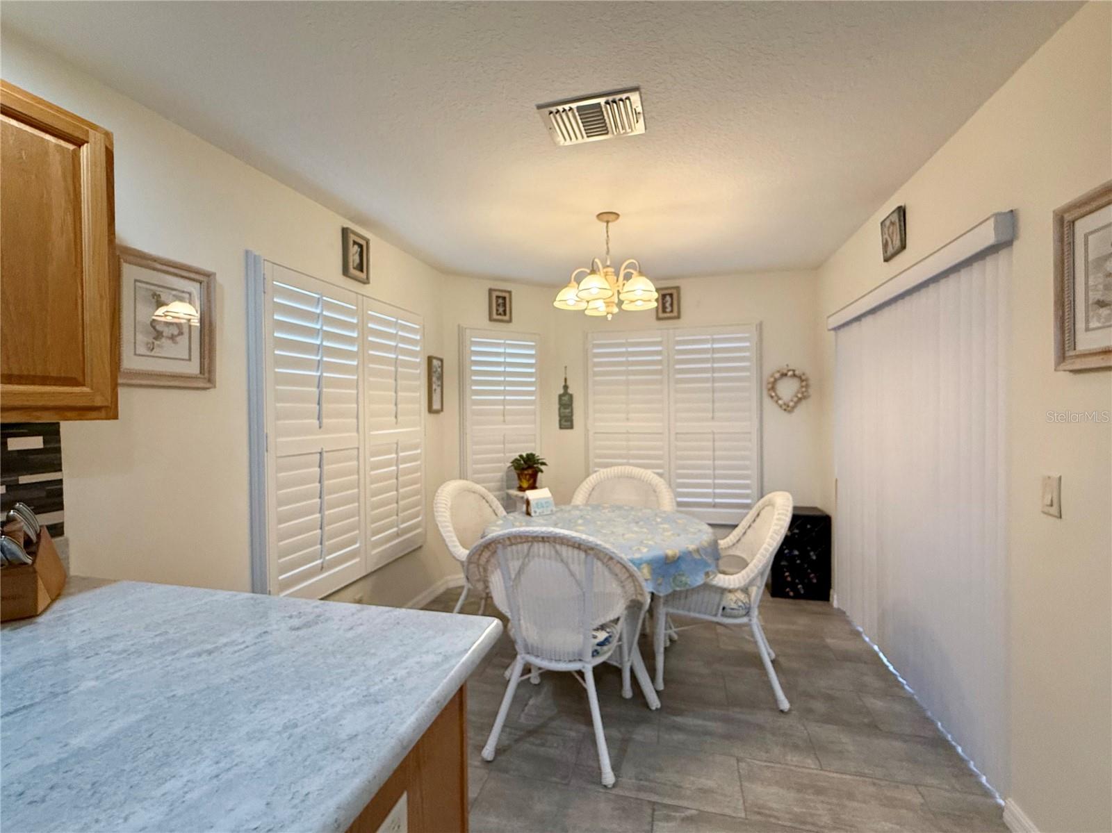 SUMMERGLEN - Residential