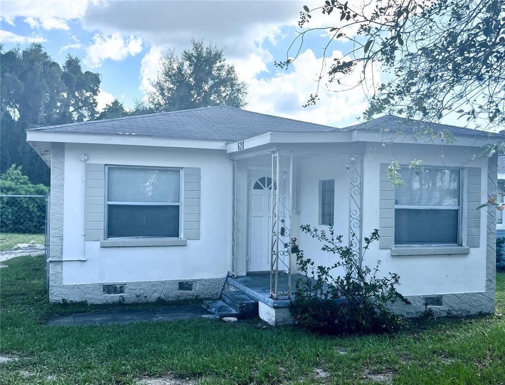 Photo of 628 Martin Luther King Boulevard NE, Winter Haven, FL 33881 (MLS # TB8433061)