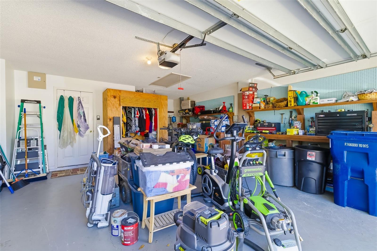 VINTAGE CREEK - Residential