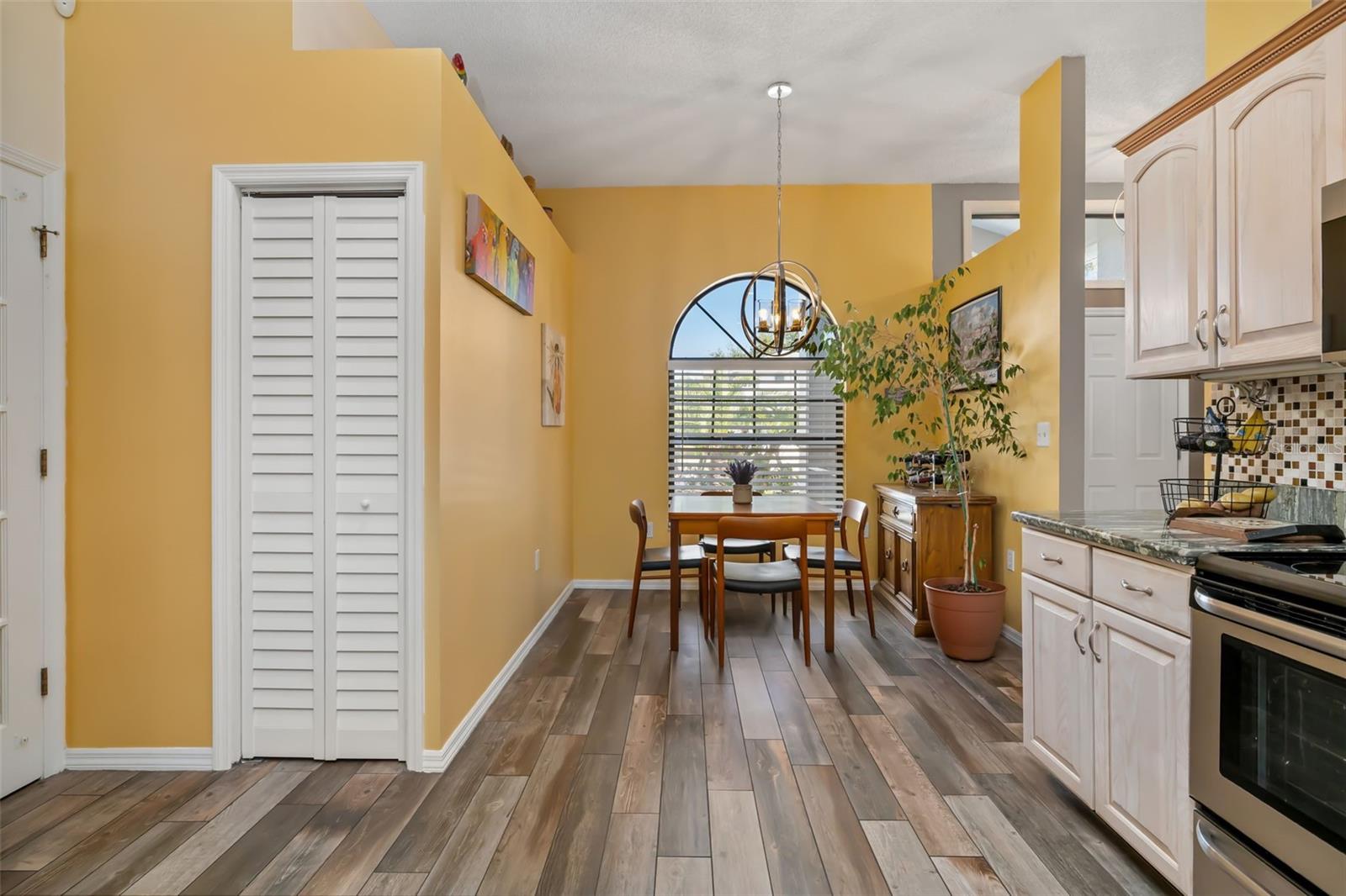 VINTAGE CREEK - Residential