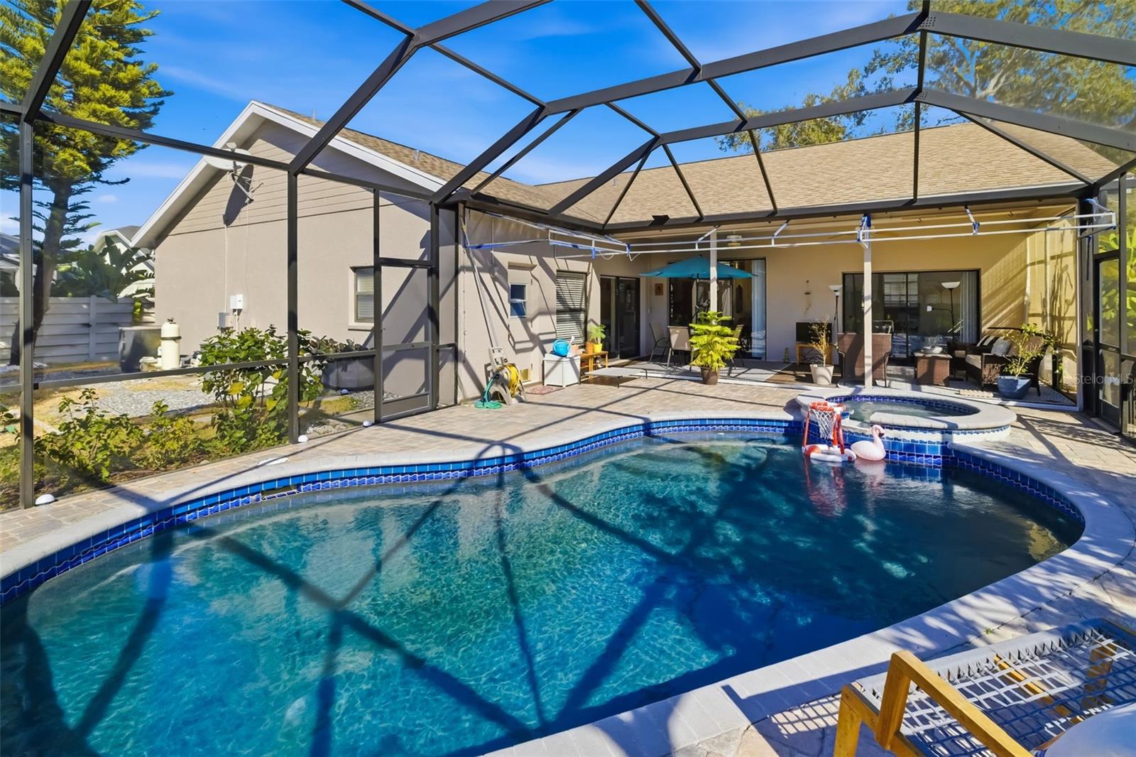 VINTAGE CREEK - Residential