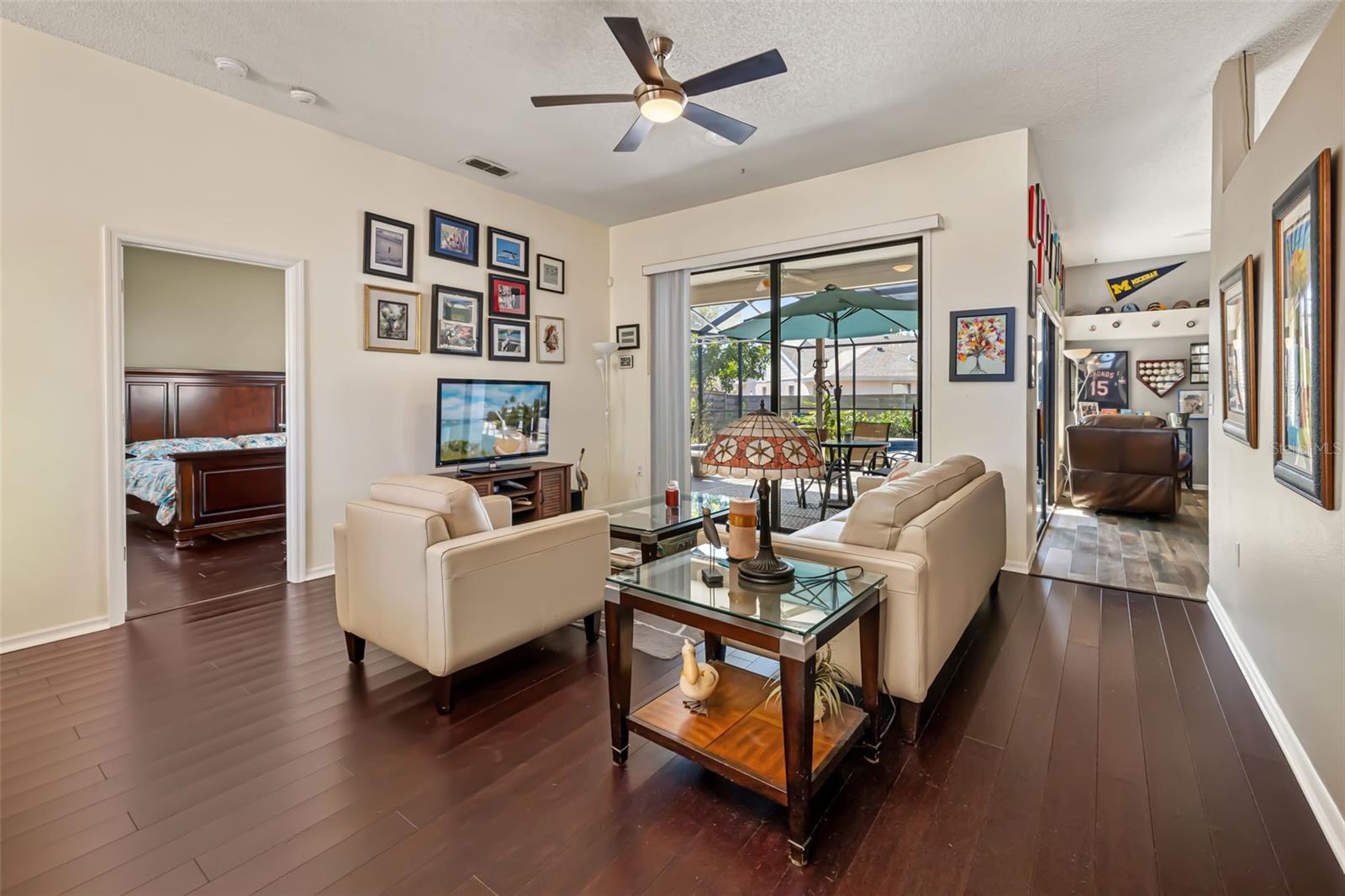 8072 GLENBROOKE LANE