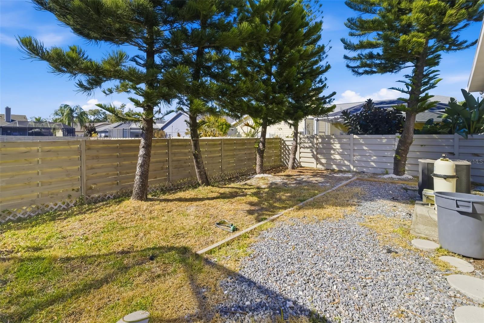 VINTAGE CREEK - Residential