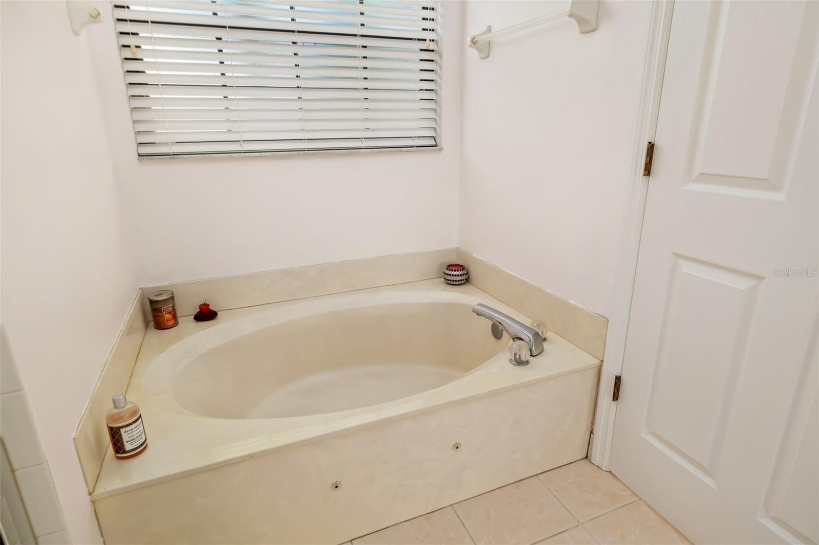 VINTAGE CREEK - Residential