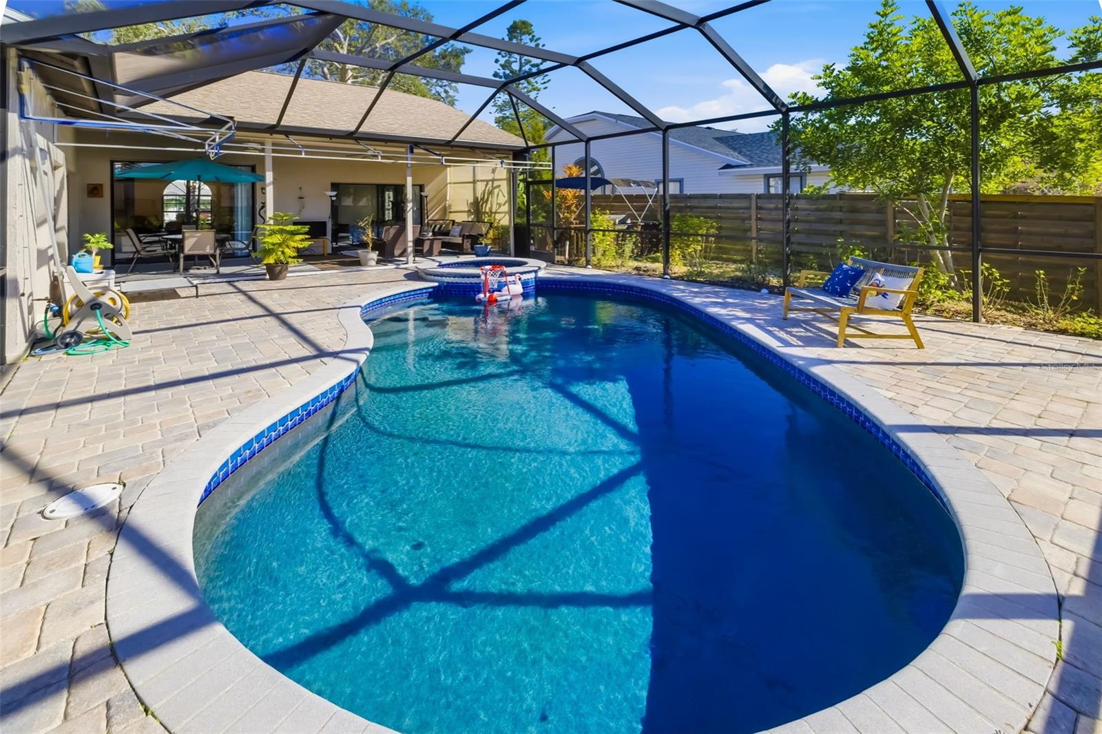 VINTAGE CREEK - Residential