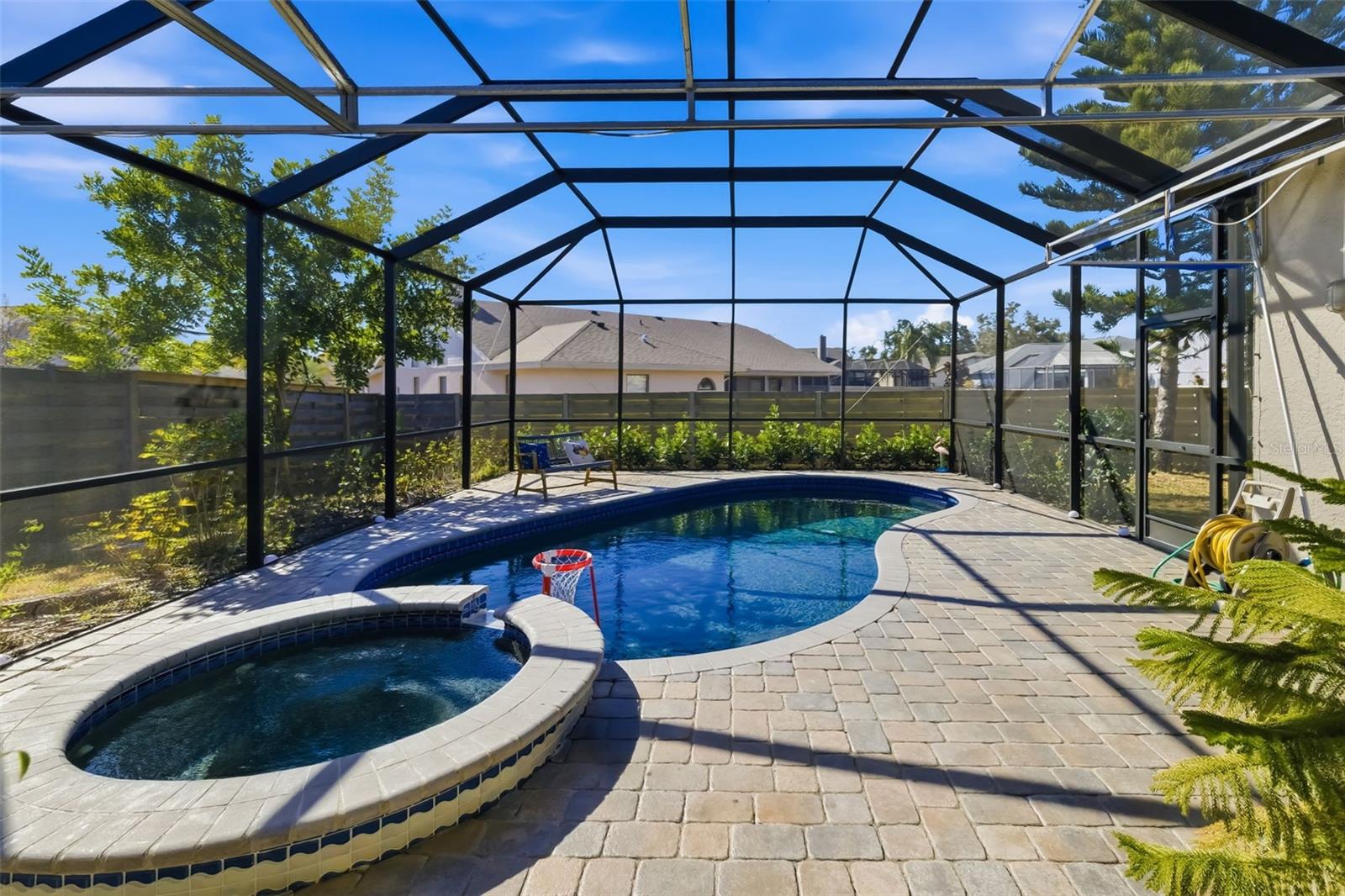 VINTAGE CREEK - Residential