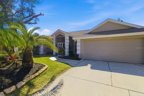 Photo of 8072 Glenbrooke Lane, Sarasota, FL 34243 (MLS # A4681070)