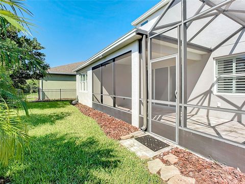 A home in DELAND