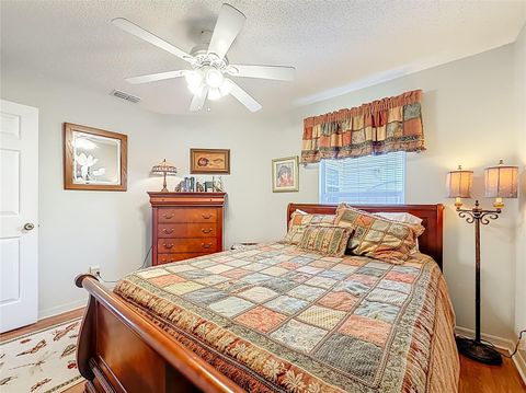 Tiny photo for 4844 Heron Run Circle, Leesburg, FL 34748 (MLS # G5110301)