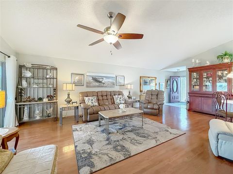 Tiny photo for 4844 Heron Run Circle, Leesburg, FL 34748 (MLS # G5110301)