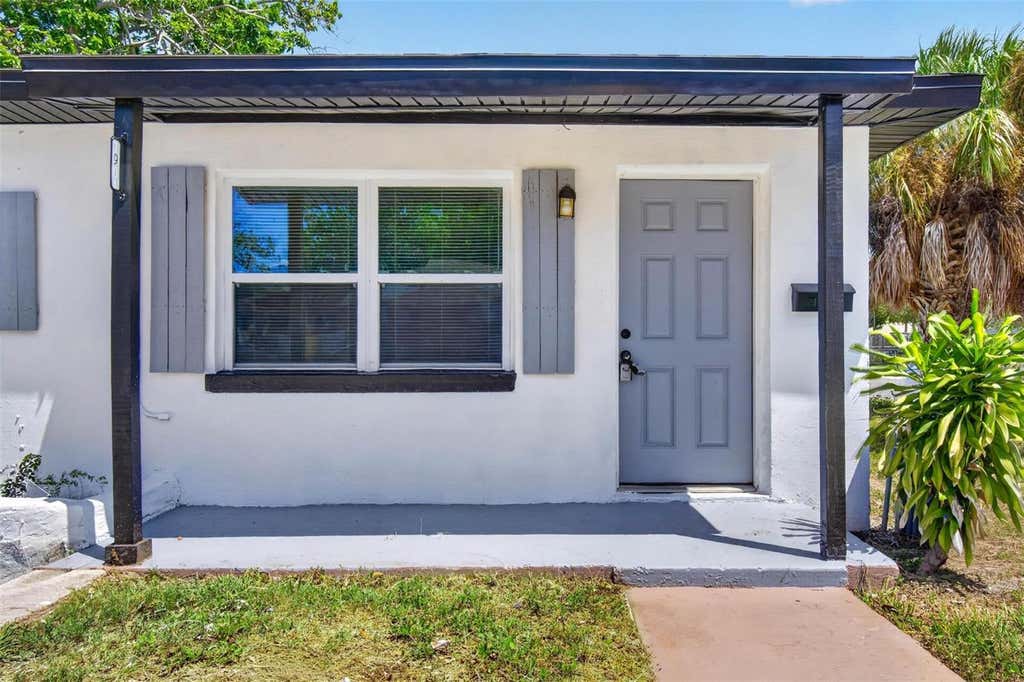 Photo of 1901 Melrose Avenue S, St Petersburg, FL 33712 (MLS # TB8540429)