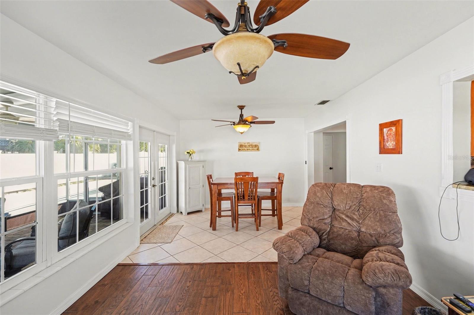 11653 PINEDALE AVENUE