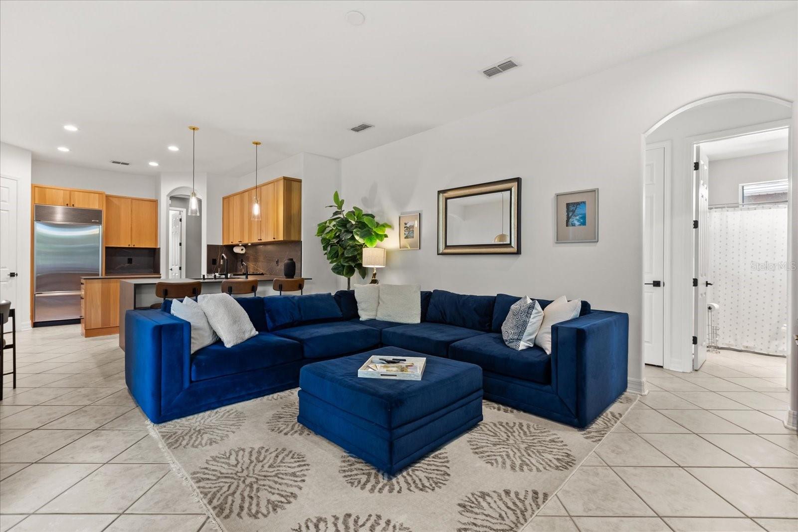 BUCKINGHAM ESTATES - Residential