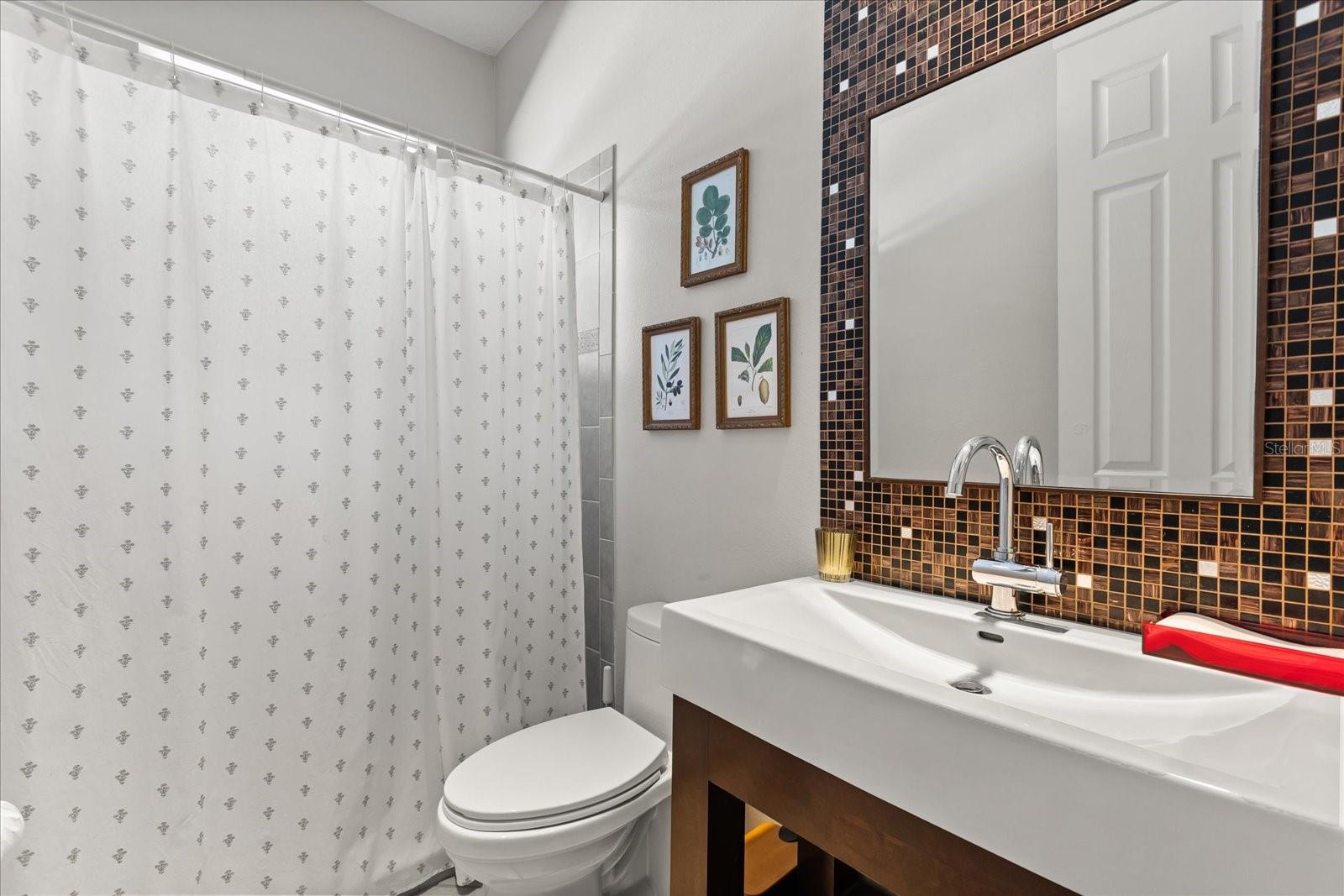 BUCKINGHAM ESTATES - Residential