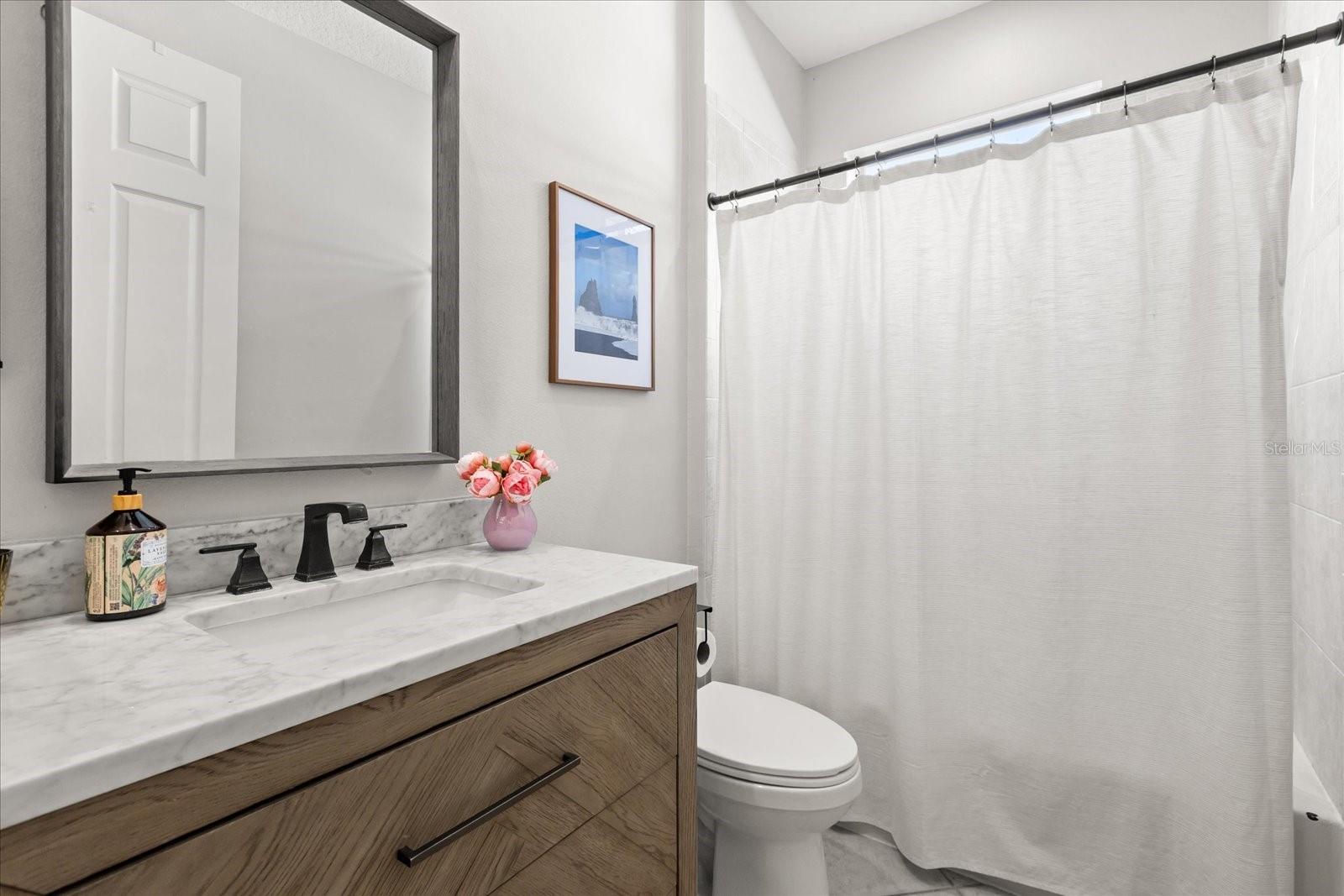 BUCKINGHAM ESTATES - Residential