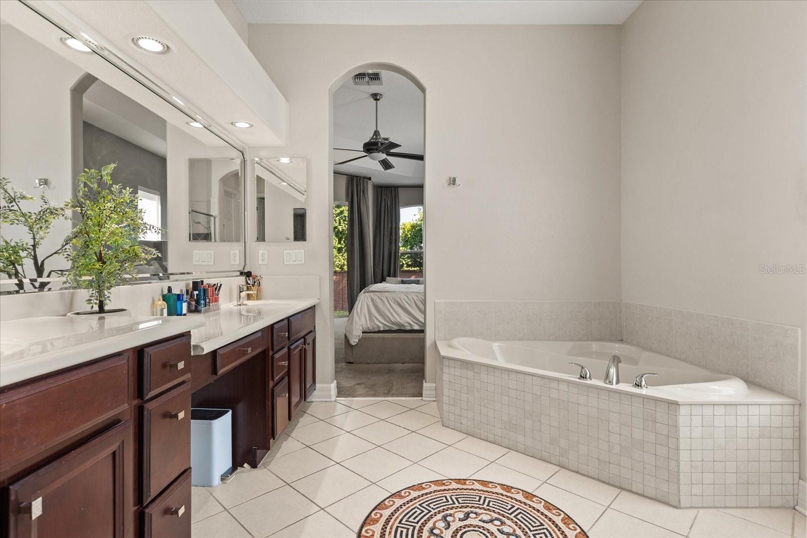 BUCKINGHAM ESTATES - Residential