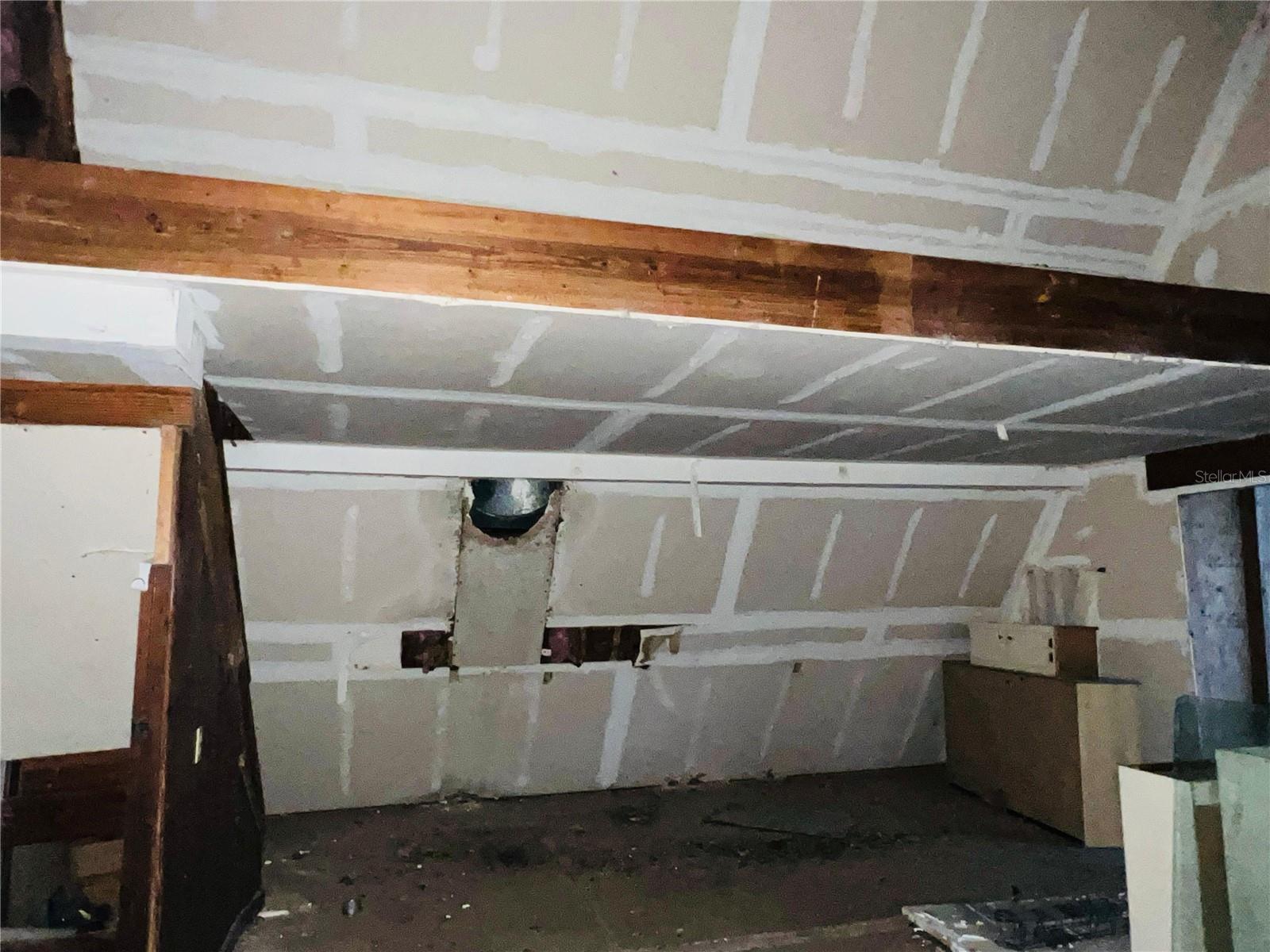 FRST LAKES PARK - Residential