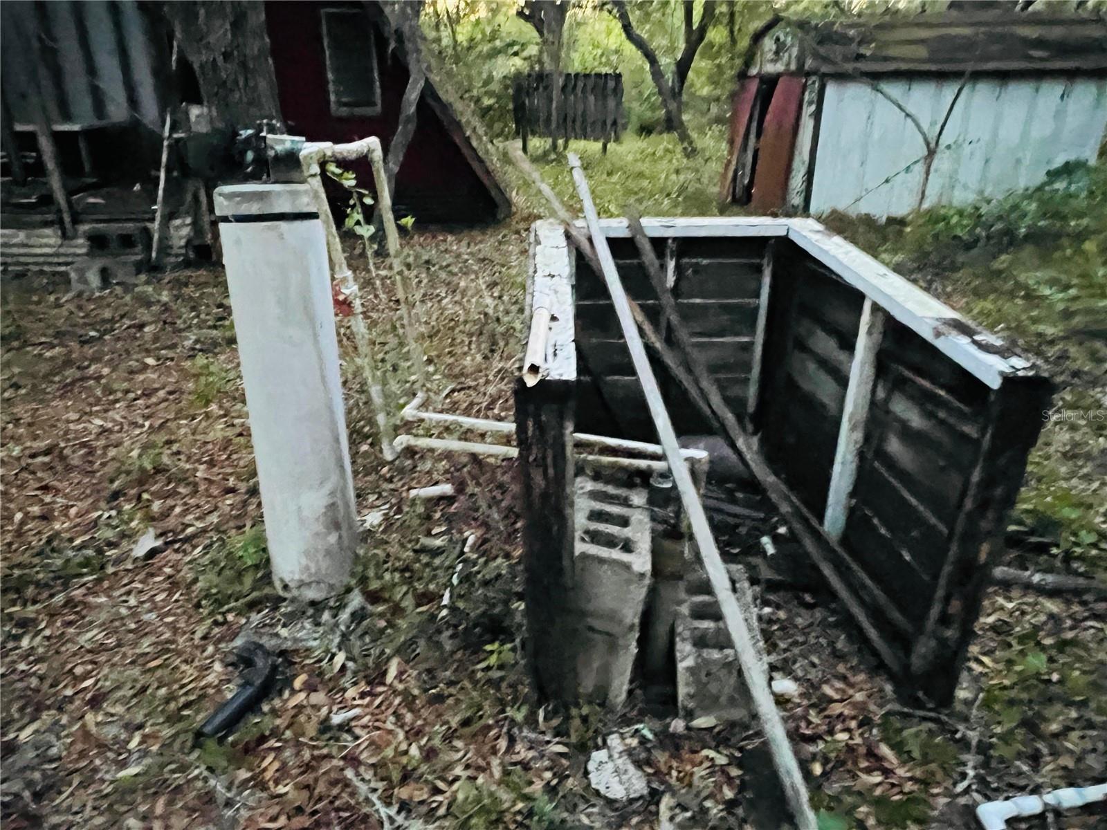 FRST LAKES PARK - Residential