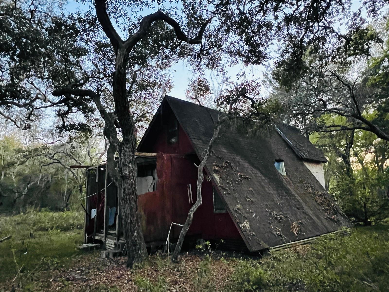 FRST LAKES PARK - Residential