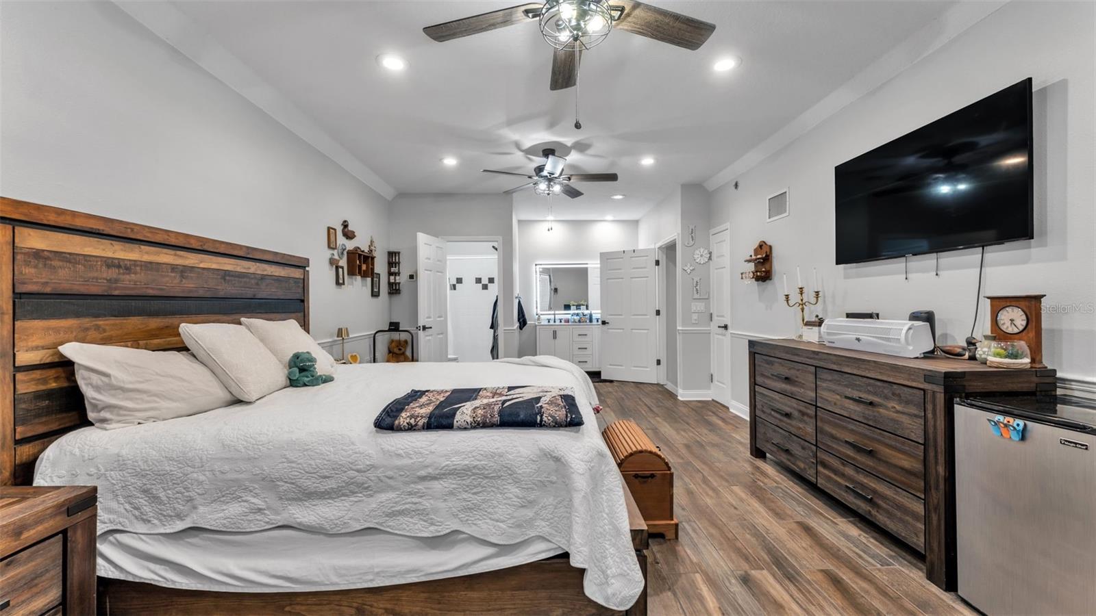 LAKE DEESON WOODS - Residential