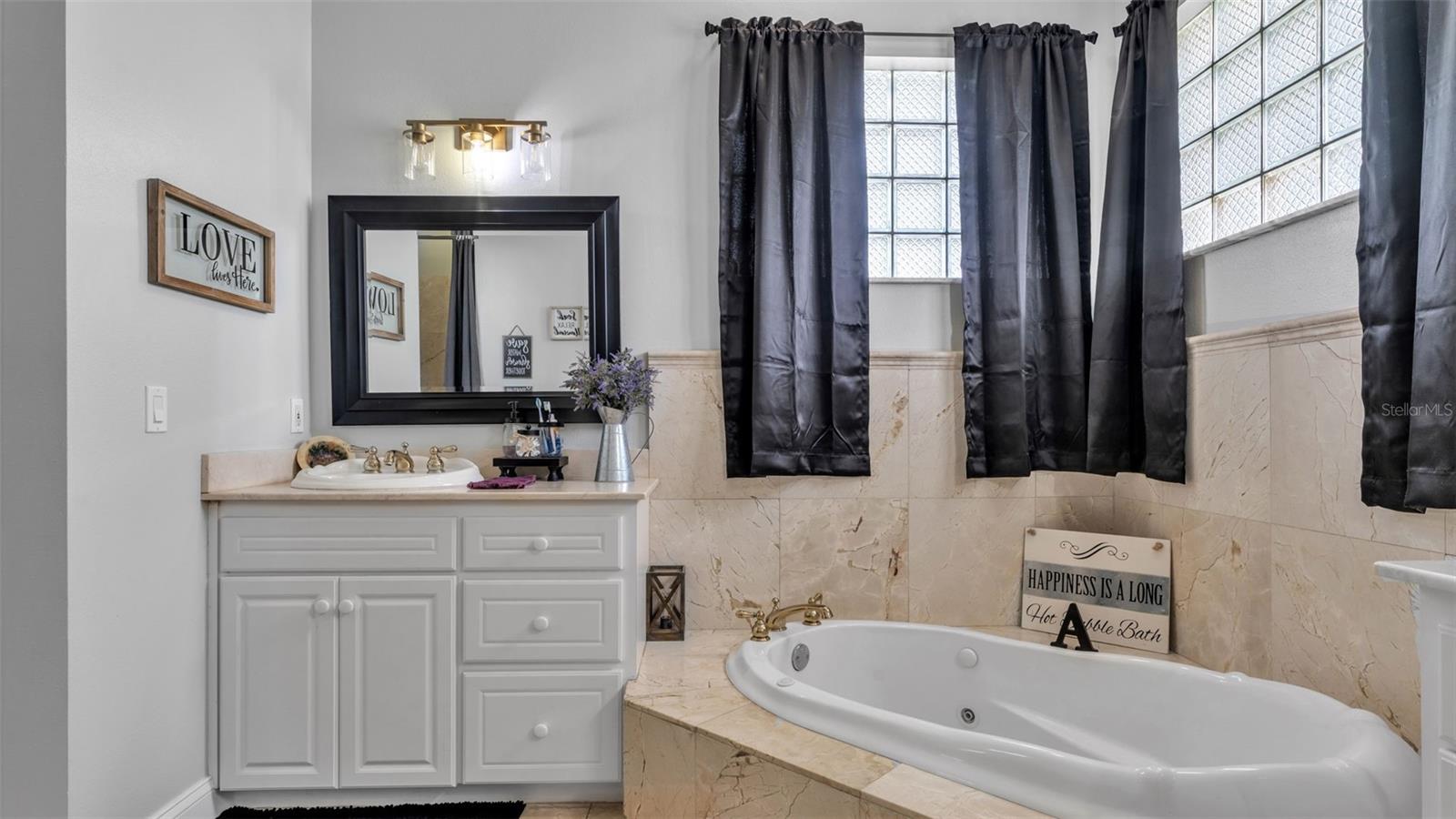 LAKE DEESON WOODS - Residential