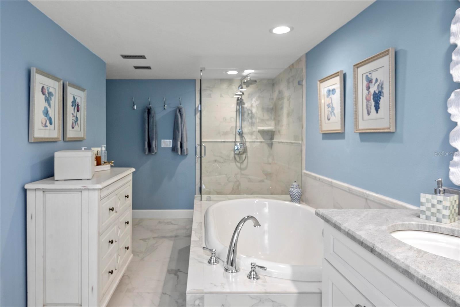 TRADEWINDS CONDO - Residential