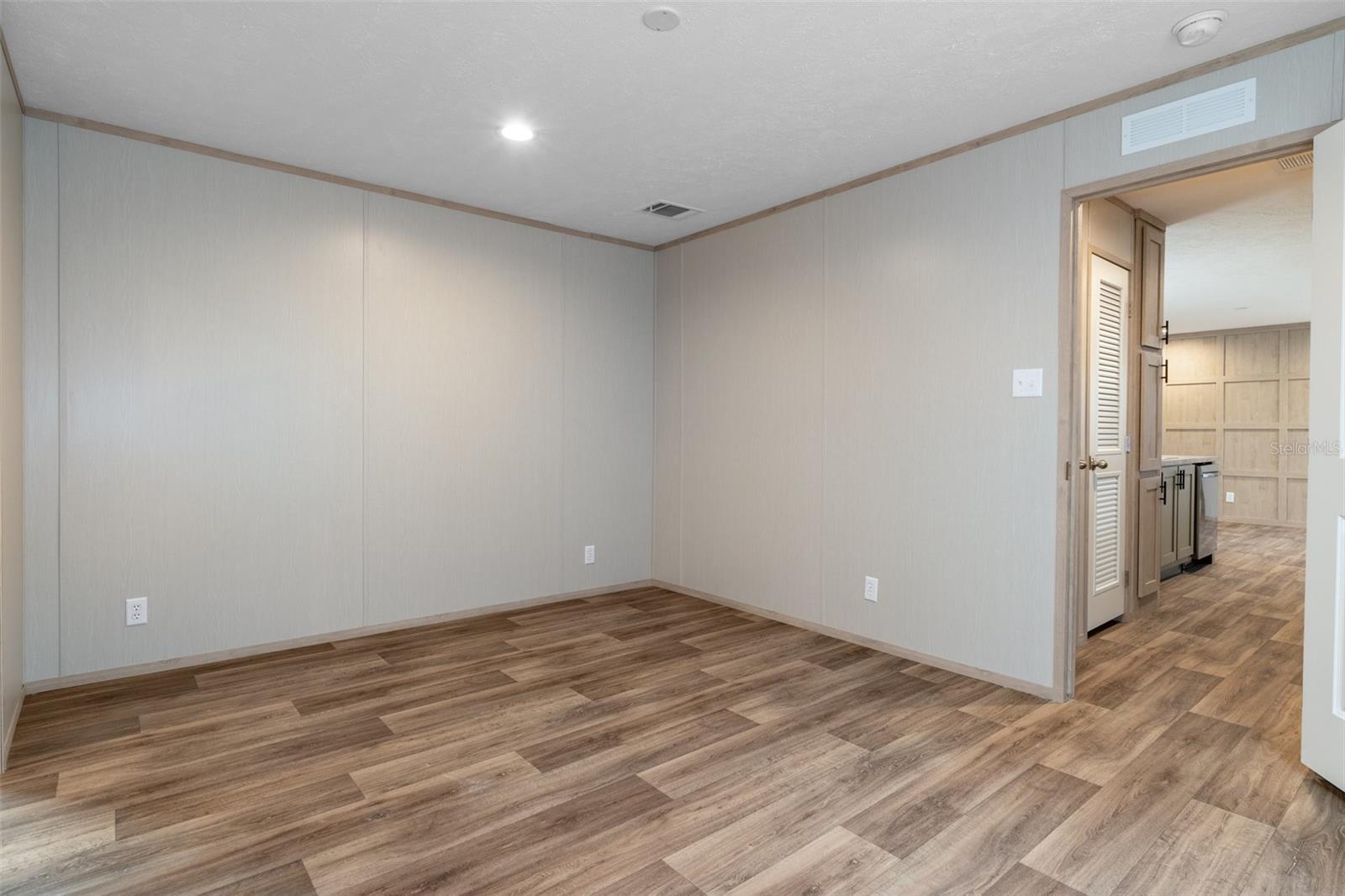 OUT OF COUNTY - Residential Lease