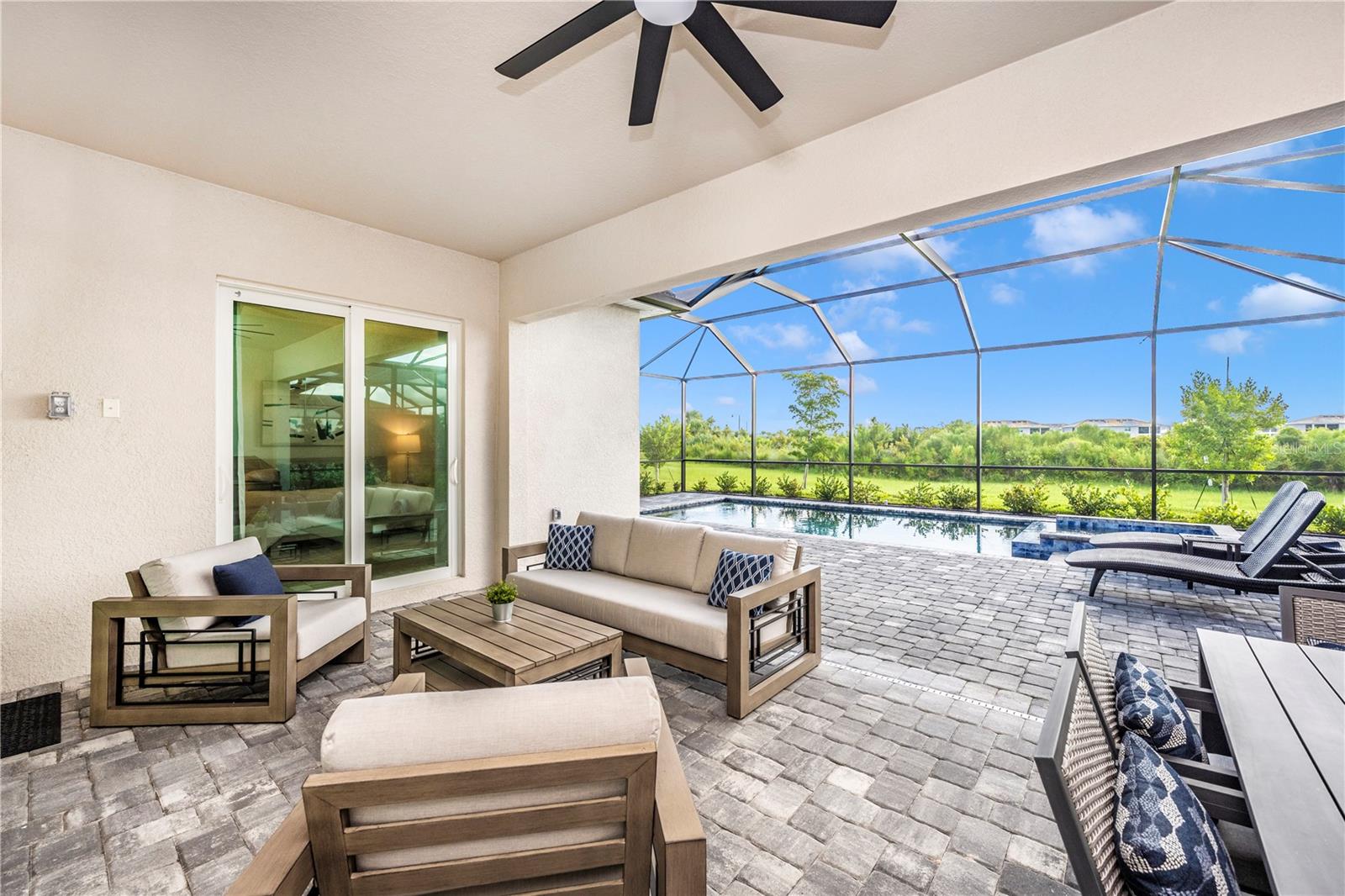 WELLEN PARK GOLF & COUNTRY CLUB - Residential Lease