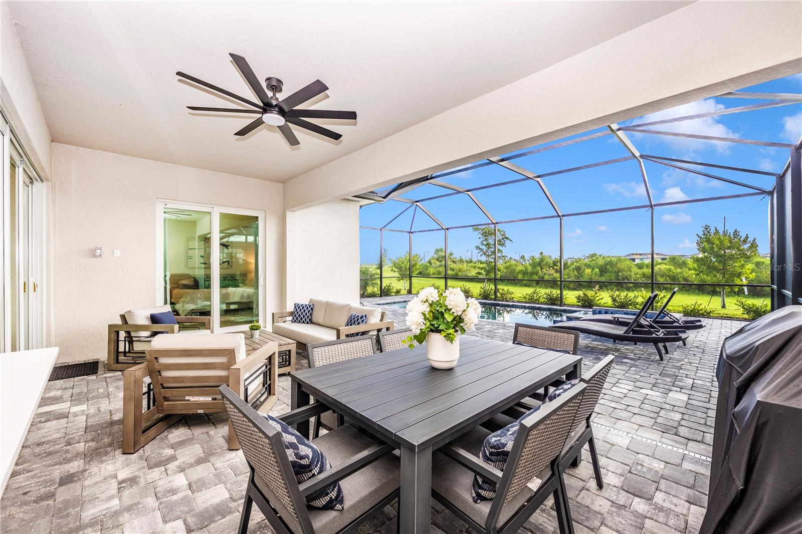 WELLEN PARK GOLF & COUNTRY CLUB - Residential Lease