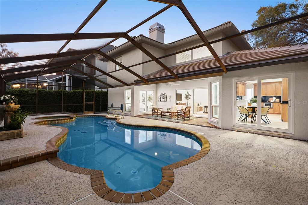 Photo of 4404 W Azeele Street, Tampa, FL 33609 (MLS # TB8465781)