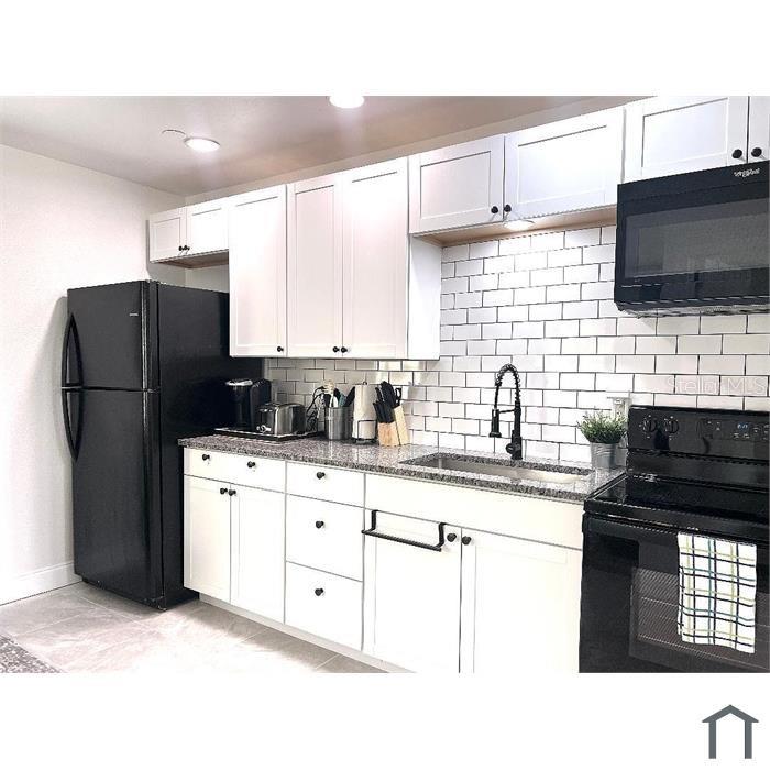 HAMNERS W E HOMESTEAD ACRES - Residential Lease