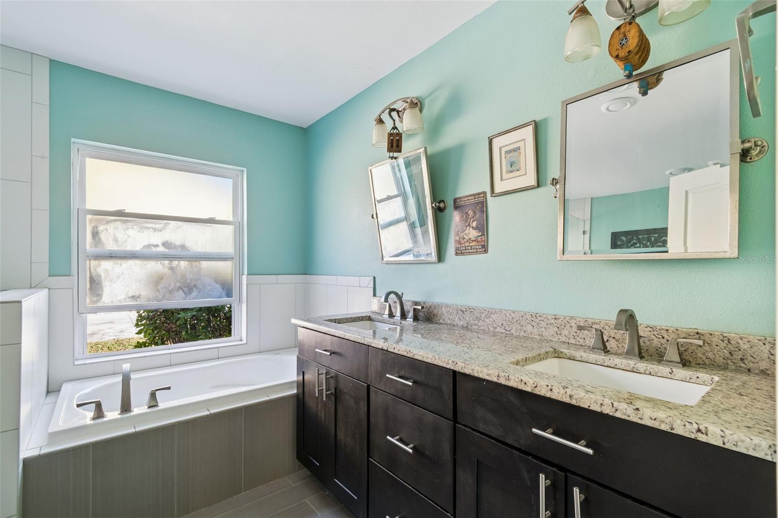 THE VILLAGE WEST - Residential