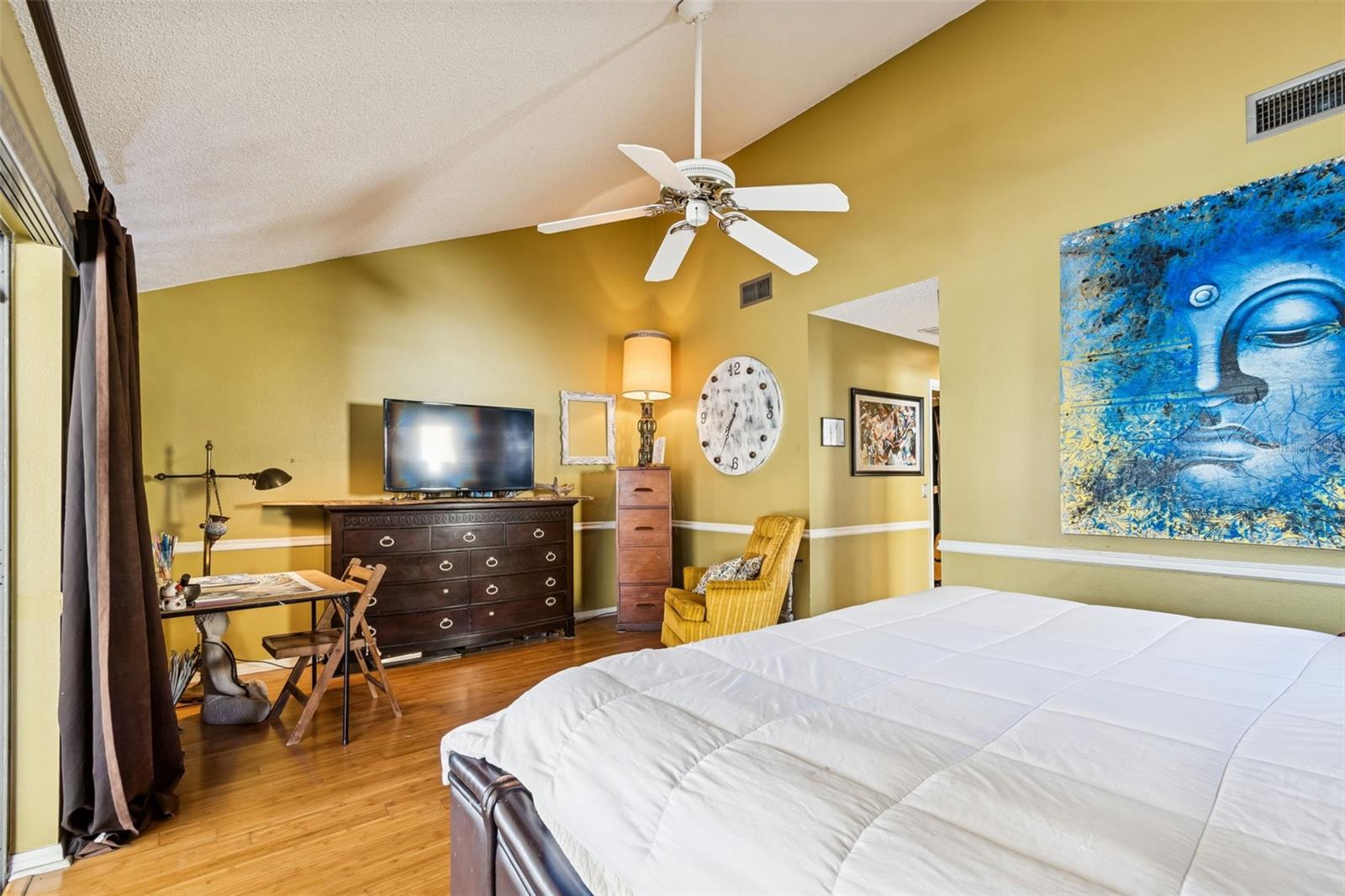 THE VILLAGE WEST - Residential