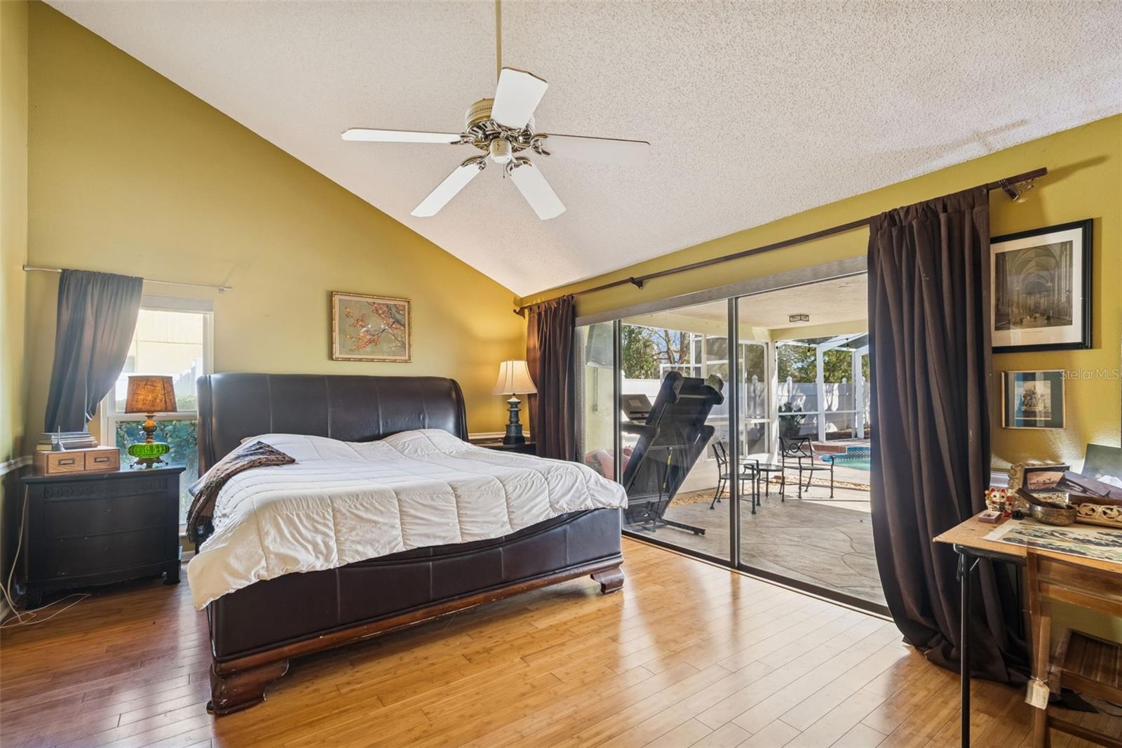 THE VILLAGE WEST - Residential