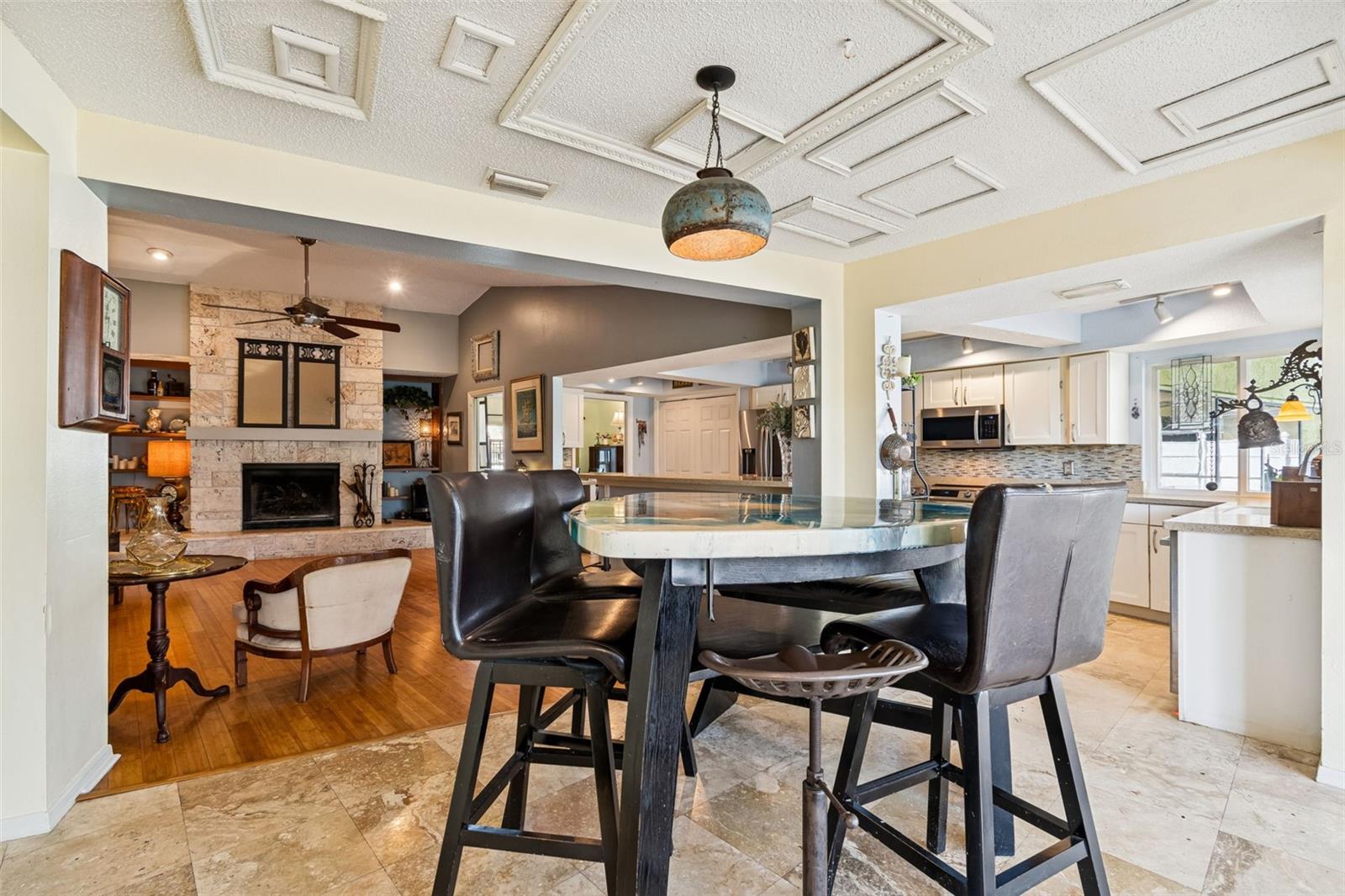 THE VILLAGE WEST - Residential