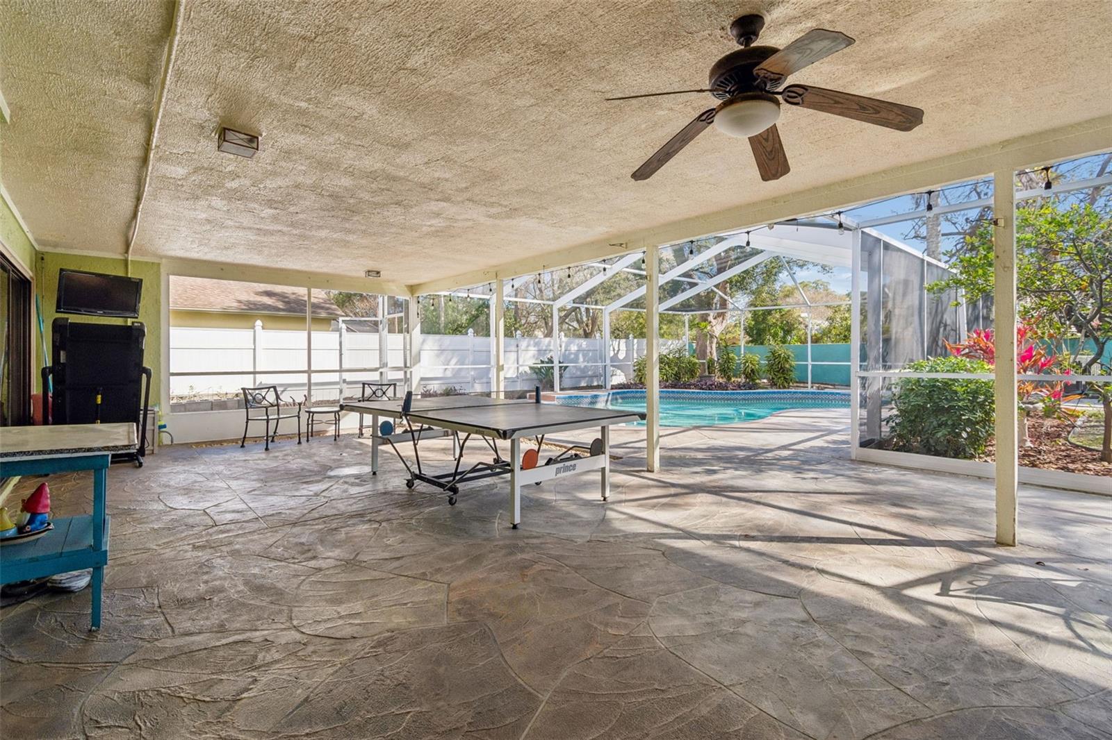 THE VILLAGE WEST - Residential