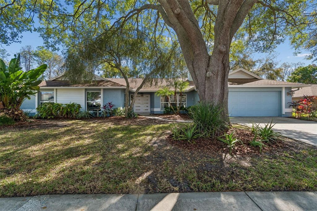 Photo of 4616 Westford Circle, Tampa, FL 33618 (MLS # TB8474422)
