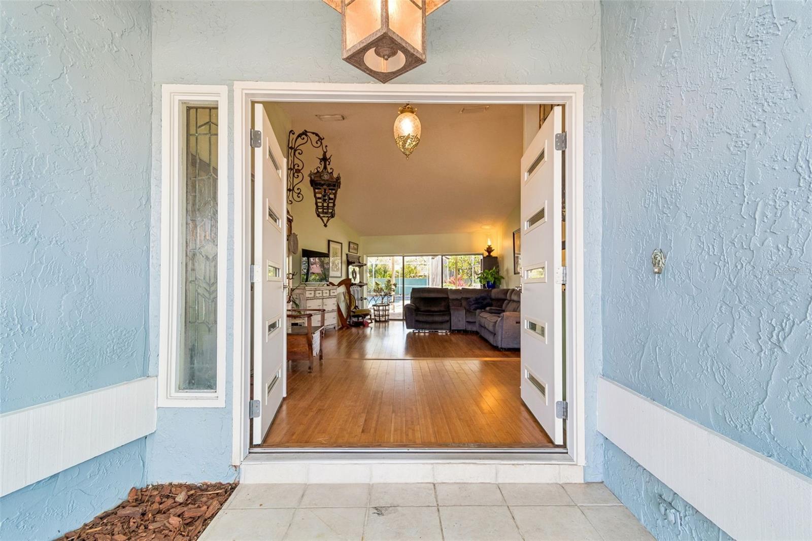 THE VILLAGE WEST - Residential