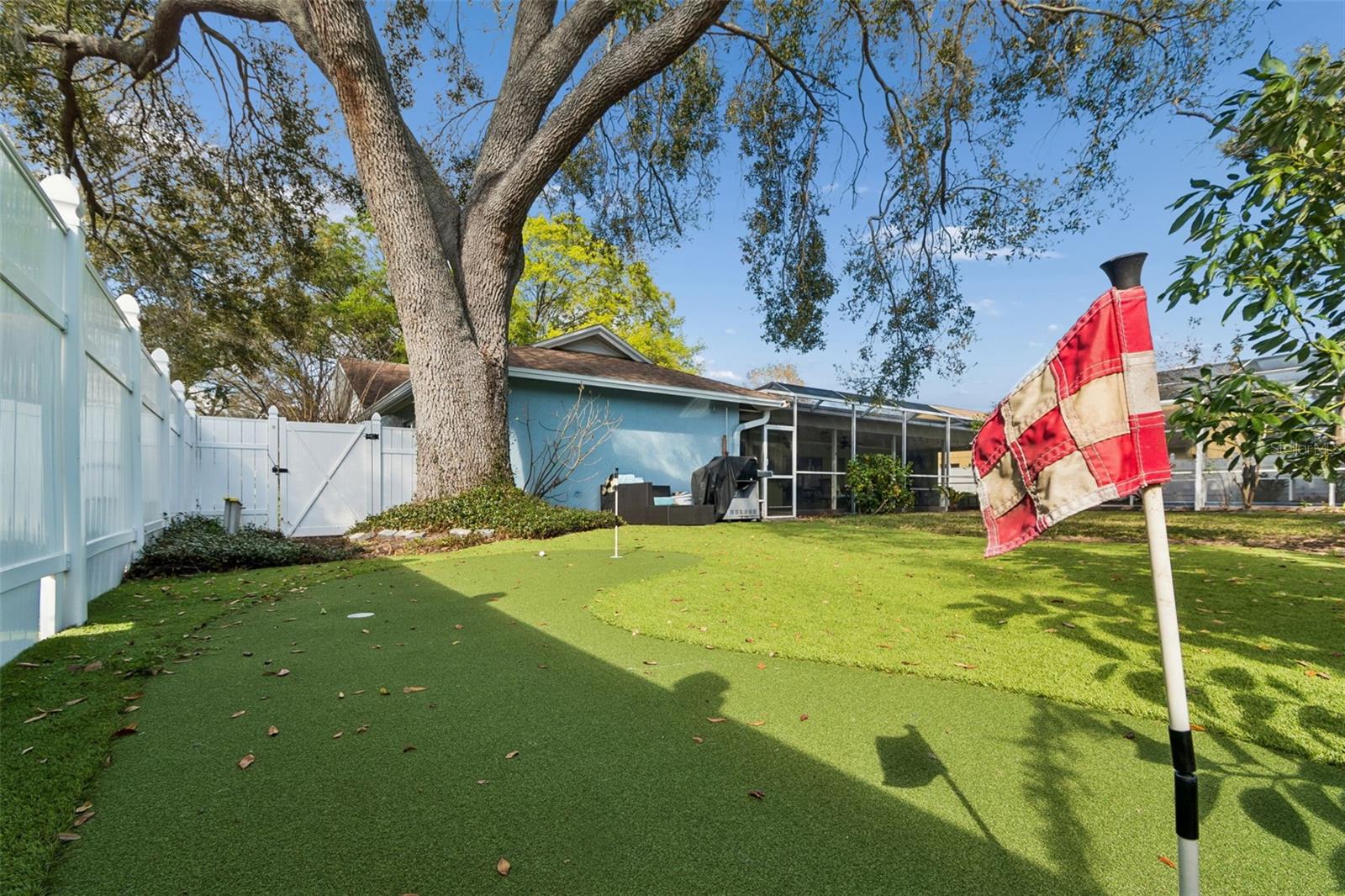 THE VILLAGE WEST - Residential