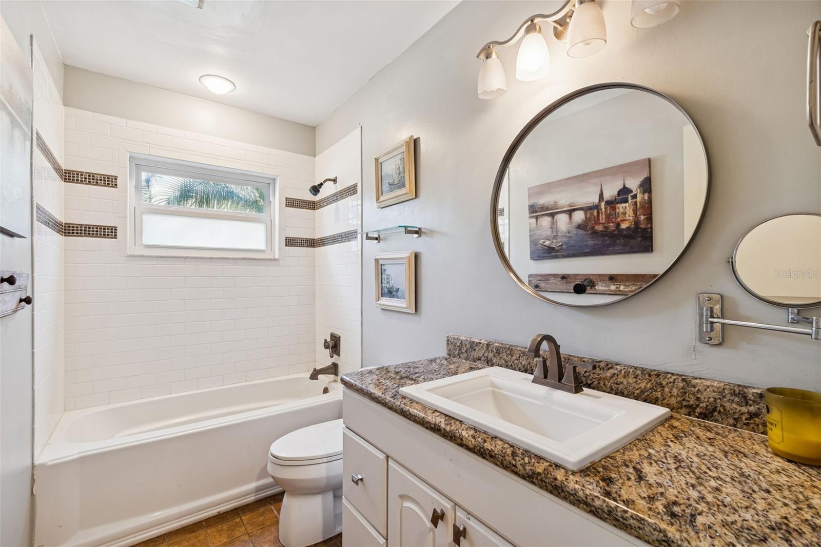 THE VILLAGE WEST - Residential