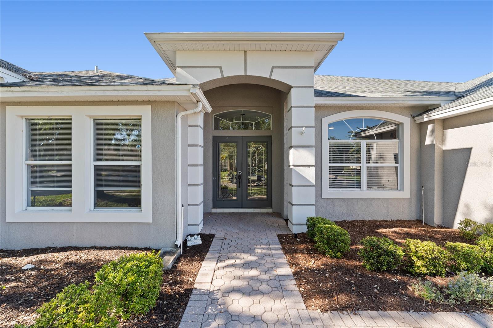 8611 DOVER OAKS COURT