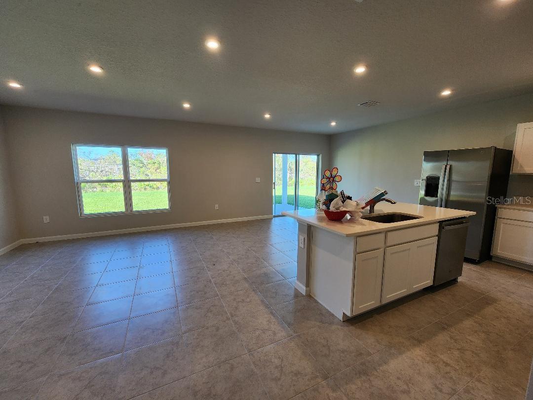 HILLWOOD PH I, II & III - Residential Lease